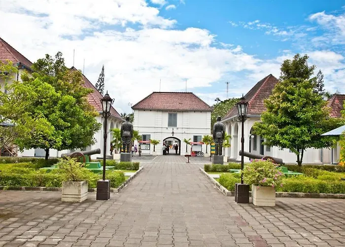 Happy Family Hotel